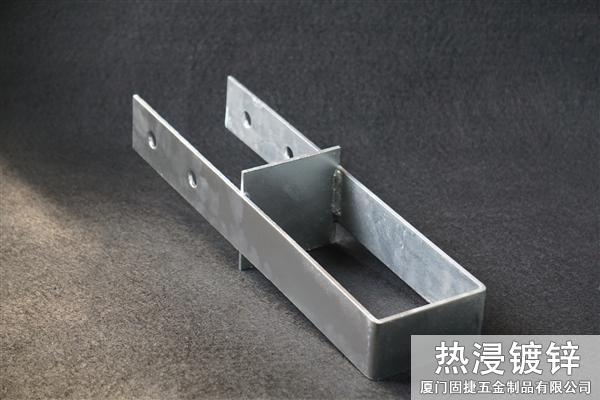 WE89_固定式立柱預(yù)埋件-木結(jié)構(gòu)別墅金屬配件